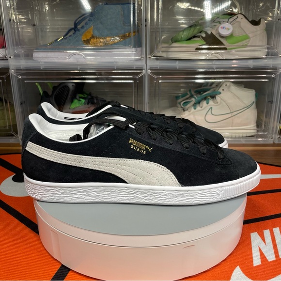 Puma Other - Puma suede classic XXI; Black/White sneakers